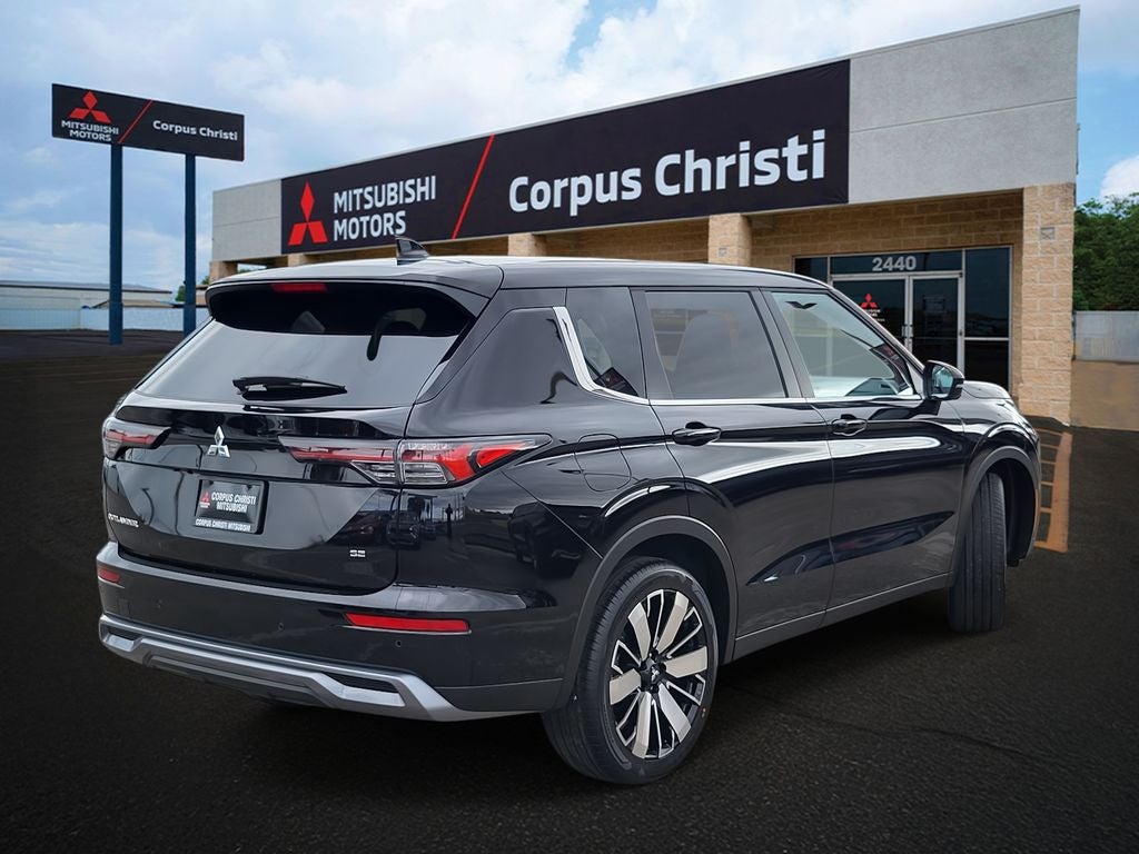 2026 Mitsubishi Outlander SE