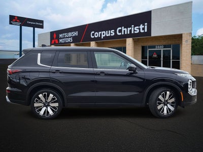 2026 Mitsubishi Outlander SE