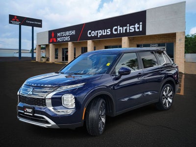 2026 Mitsubishi Outlander SE