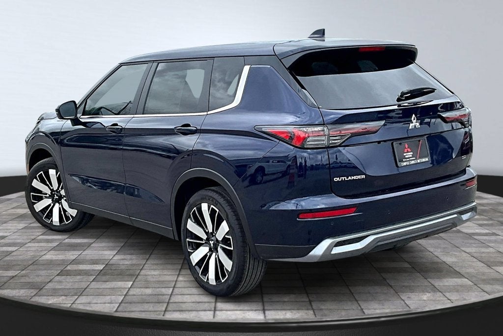 2026 Mitsubishi Outlander SE