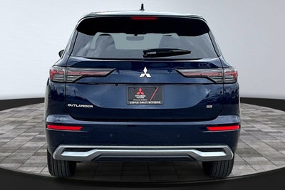 2026 Mitsubishi Outlander SE