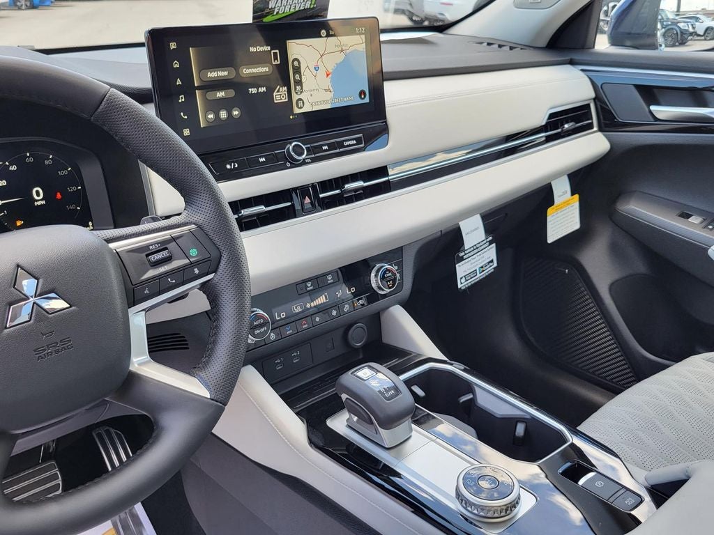 2025 Mitsubishi Outlander SEL