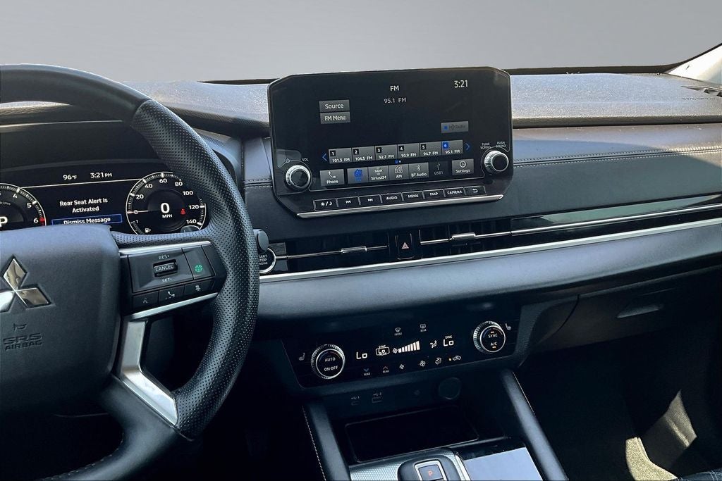 2024 Mitsubishi Outlander SEL