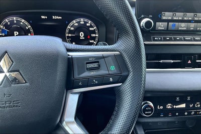 2024 Mitsubishi Outlander SEL