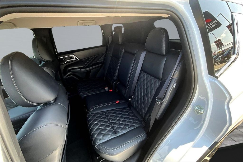 2024 Mitsubishi Outlander SEL