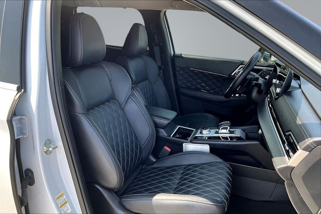2024 Mitsubishi Outlander SEL