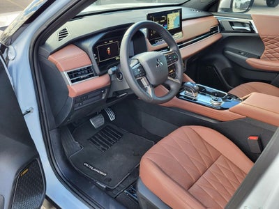 2025 Mitsubishi Outlander SEL