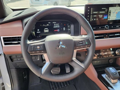 2025 Mitsubishi Outlander SEL