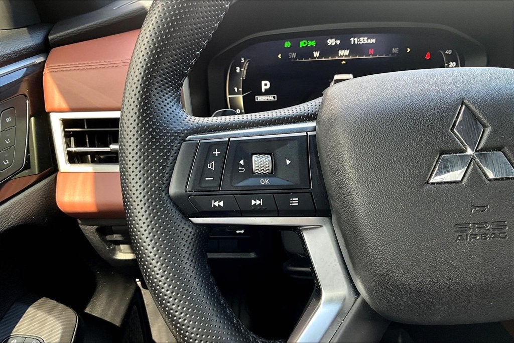 2025 Mitsubishi Outlander SEL