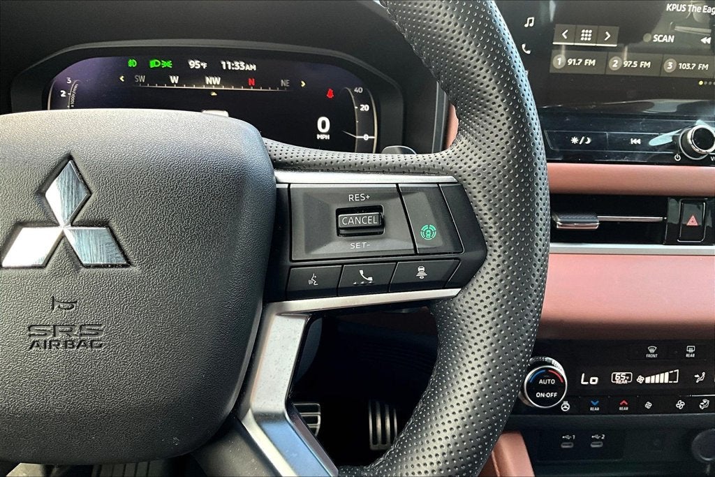 2025 Mitsubishi Outlander SEL