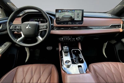 2025 Mitsubishi Outlander SEL