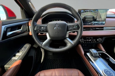 2025 Mitsubishi Outlander SEL