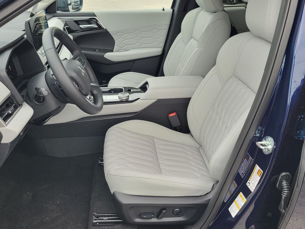 2026 Mitsubishi Outlander SEL