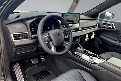 2026 Mitsubishi Outlander Black Edition