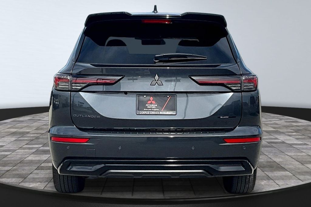 2026 Mitsubishi Outlander Black Edition
