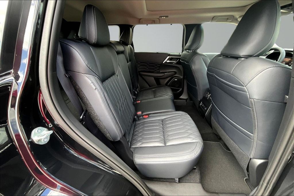 2026 Mitsubishi Outlander SEL
