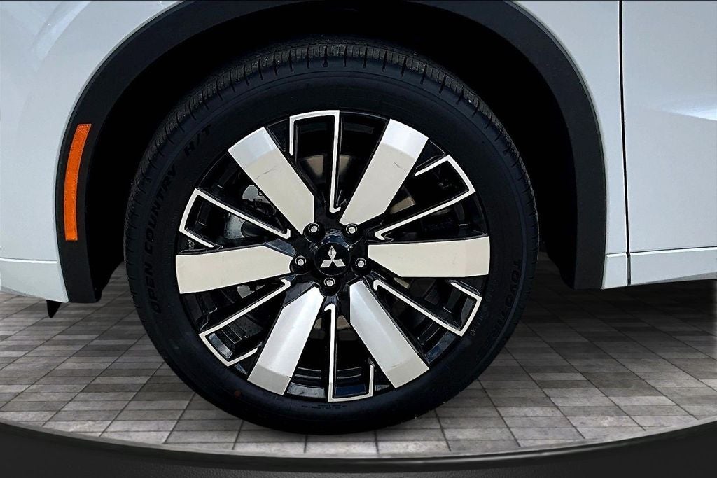 2026 Mitsubishi Outlander SEL