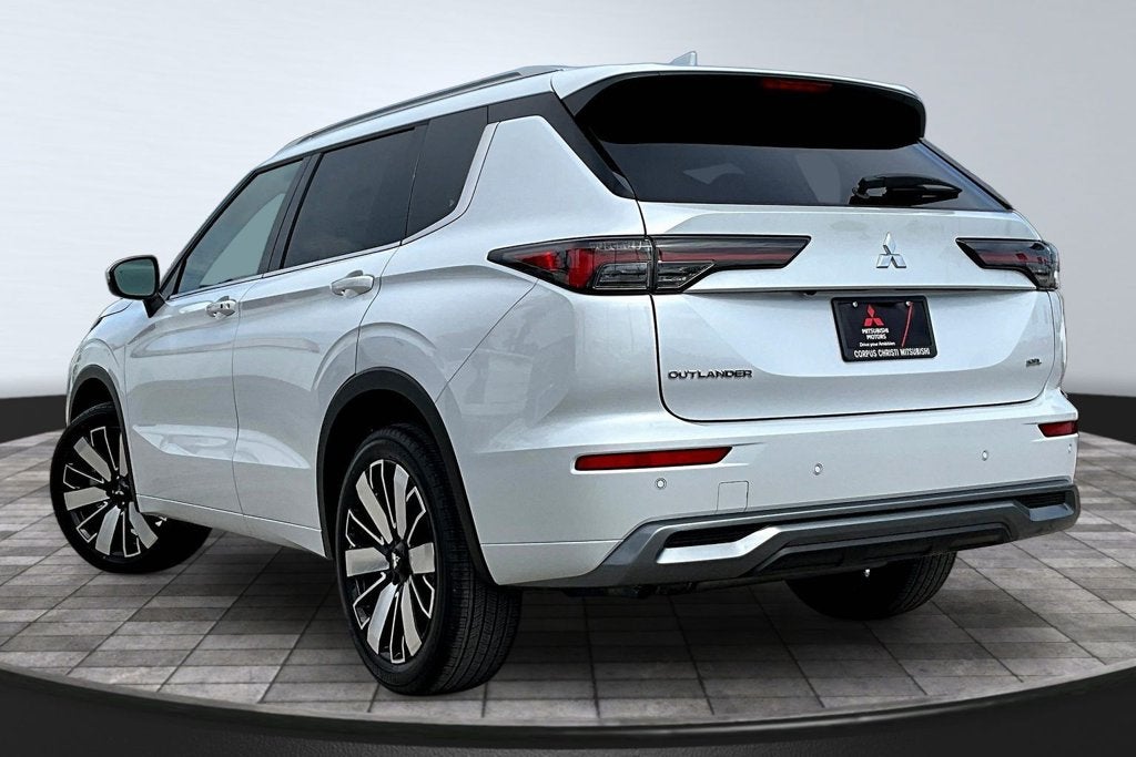2026 Mitsubishi Outlander SEL