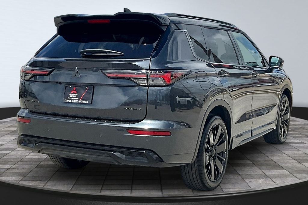 2026 Mitsubishi Outlander Black Edition