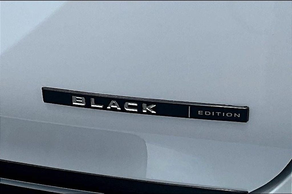 2026 Mitsubishi Outlander Black Edition