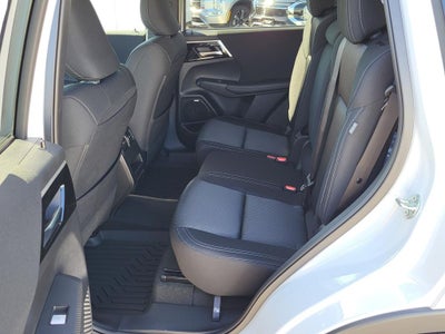 2026 Mitsubishi Outlander ES