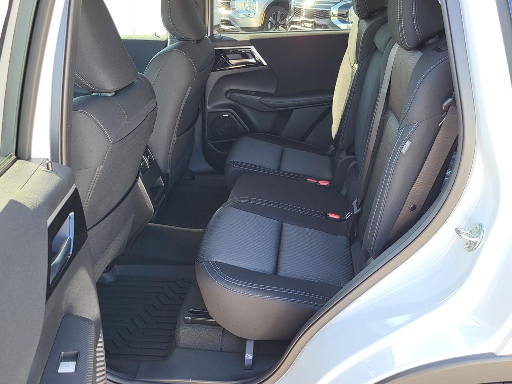 2026 Mitsubishi Outlander ES