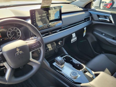 2026 Mitsubishi Outlander ES