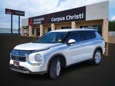 2026 Mitsubishi Outlander ES