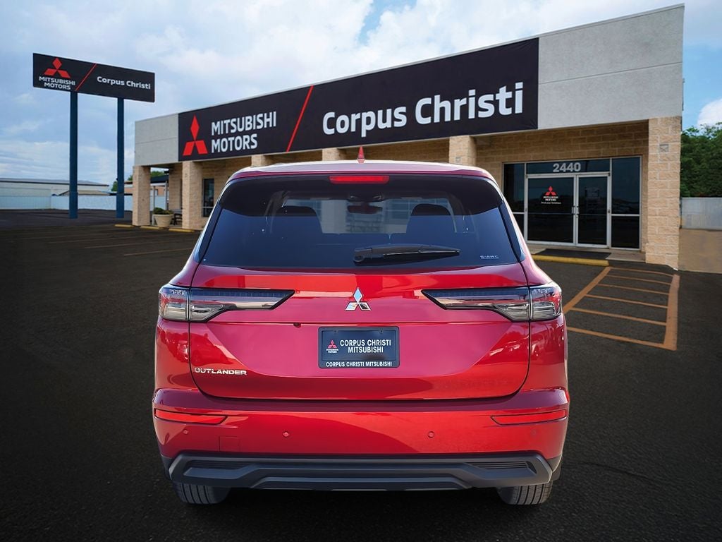 2026 Mitsubishi Outlander ES