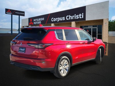 2026 Mitsubishi Outlander ES