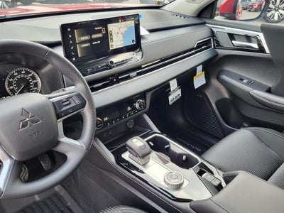 2026 Mitsubishi Outlander ES