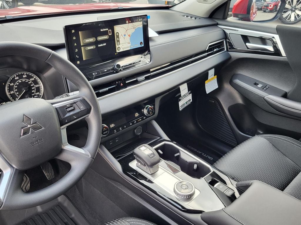 2026 Mitsubishi Outlander ES