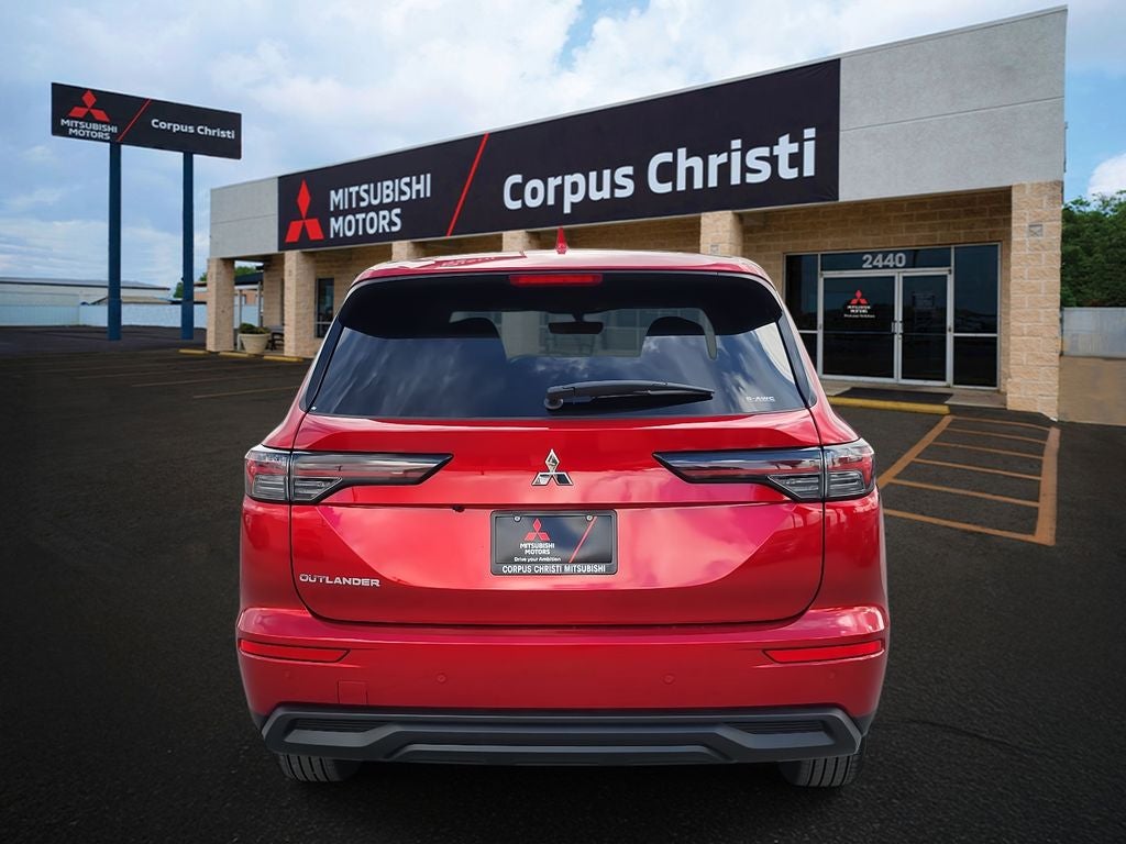 2026 Mitsubishi Outlander ES