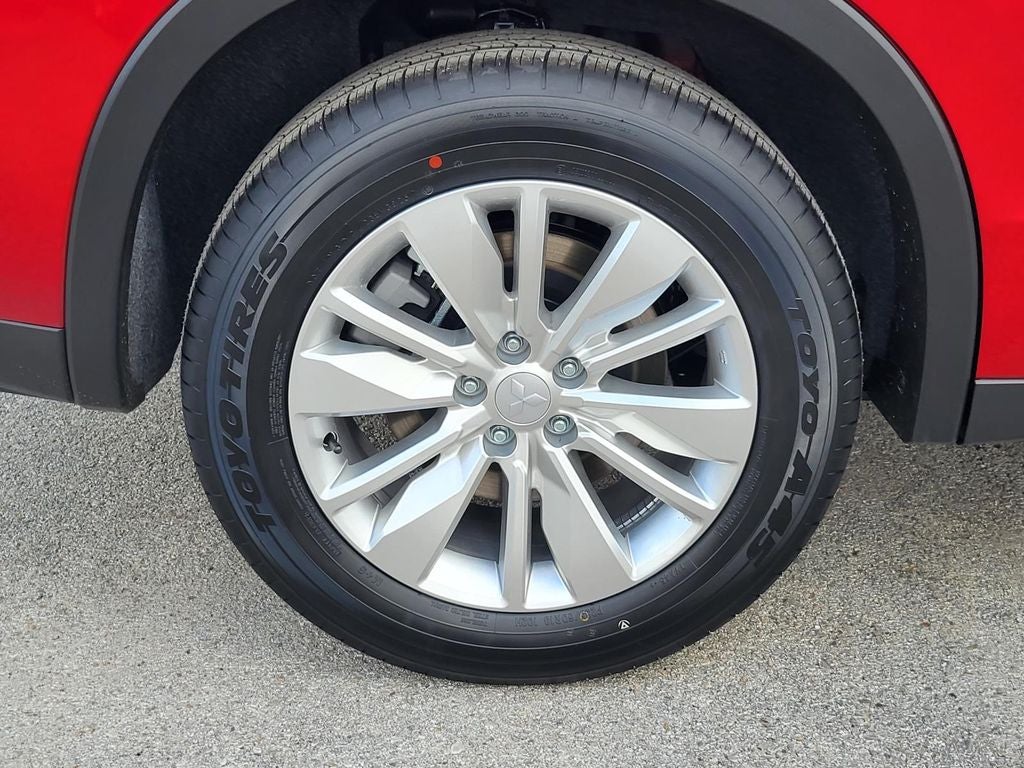 2026 Mitsubishi Outlander ES