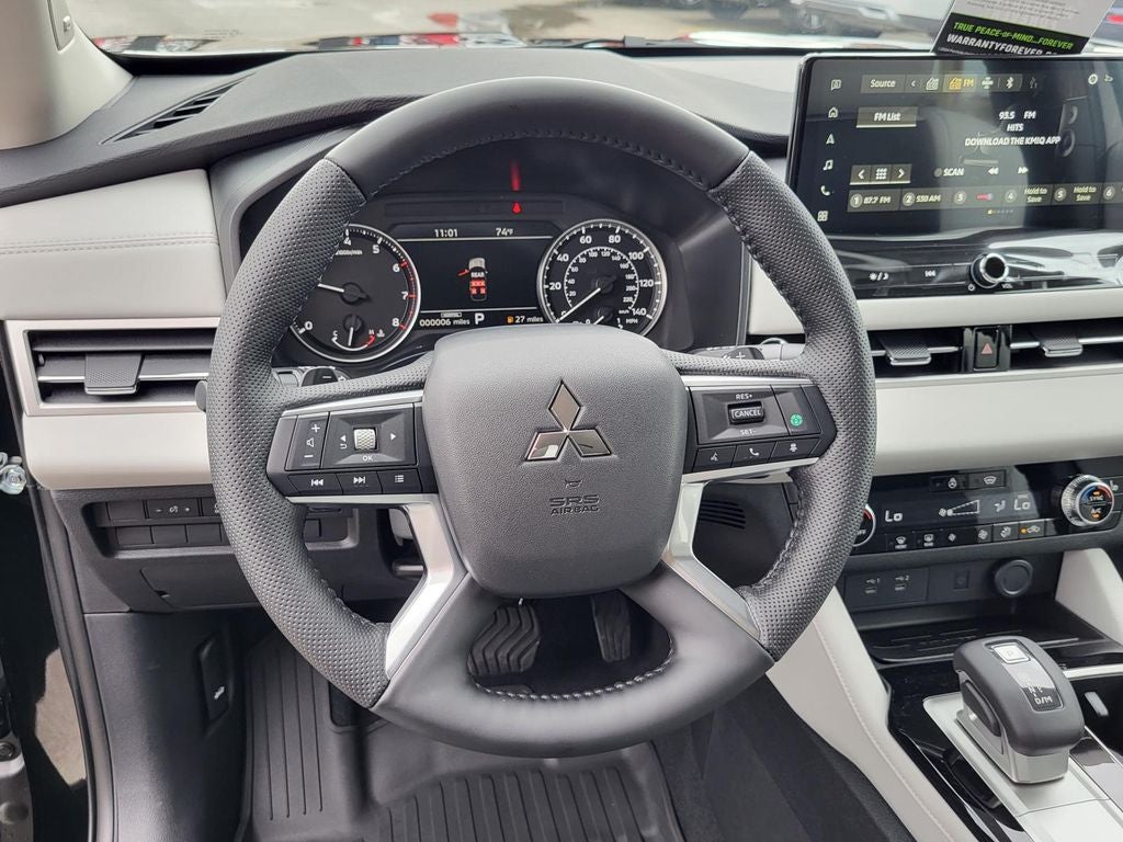 2026 Mitsubishi Outlander SE