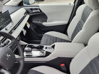 2026 Mitsubishi Outlander SE