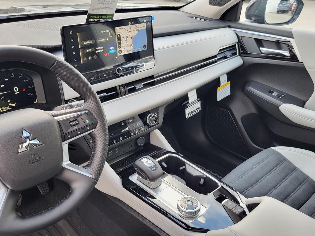 2026 Mitsubishi Outlander SE