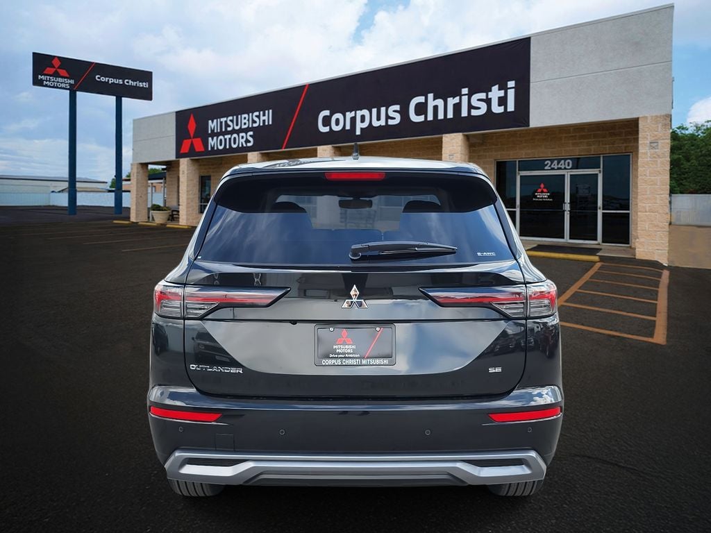 2026 Mitsubishi Outlander SE