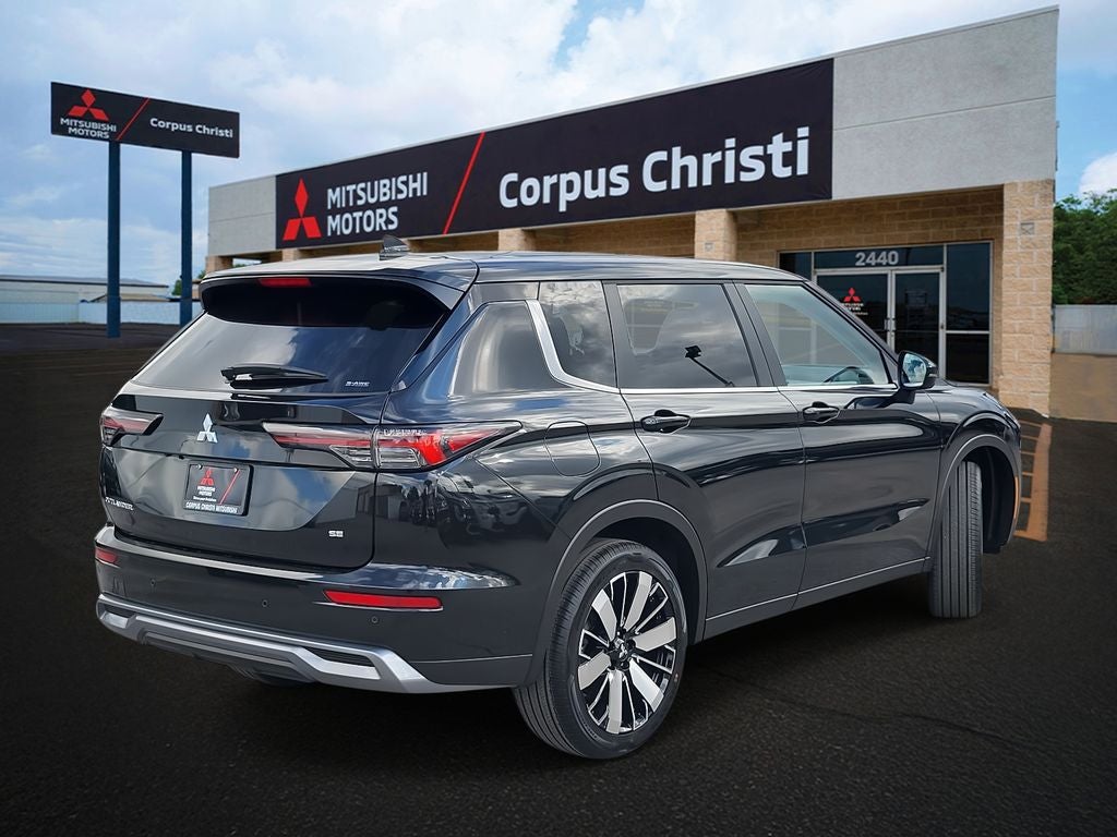 2026 Mitsubishi Outlander SE