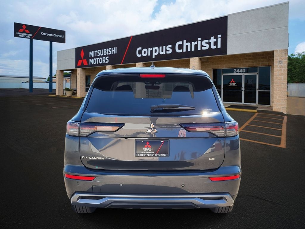 2026 Mitsubishi Outlander SE