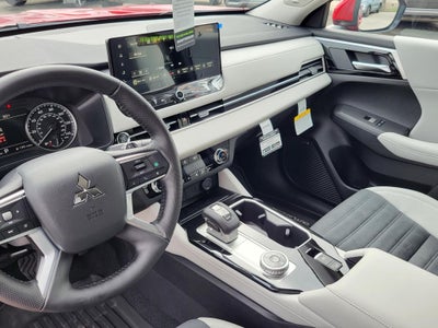 2026 Mitsubishi Outlander SE