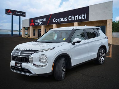 2026 Mitsubishi Outlander SE