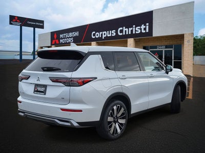 2026 Mitsubishi Outlander SE