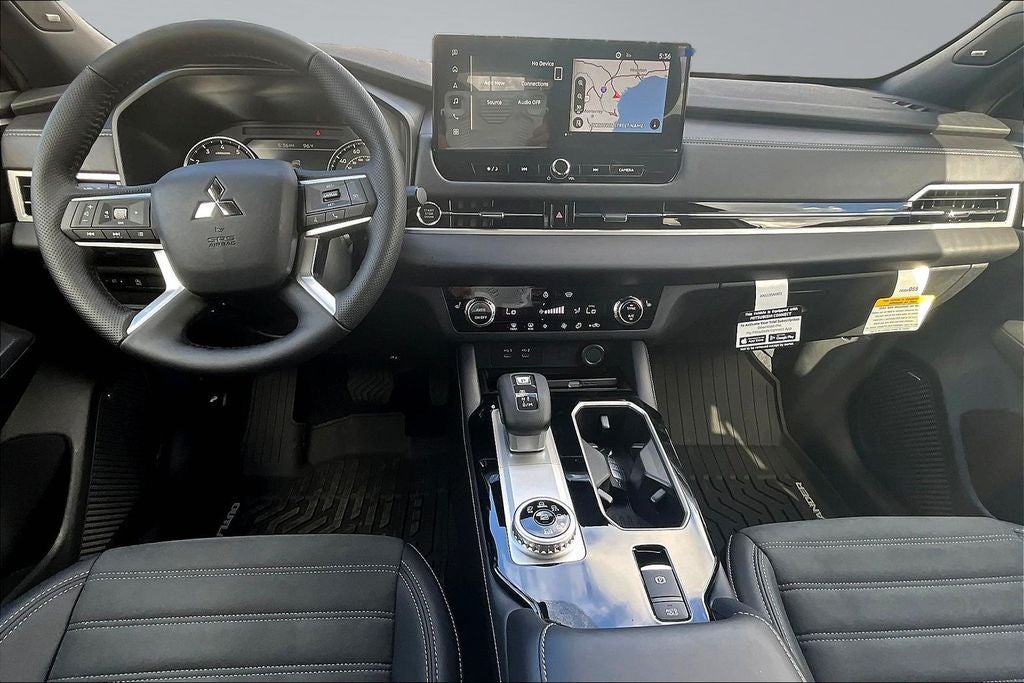 2026 Mitsubishi Outlander LE