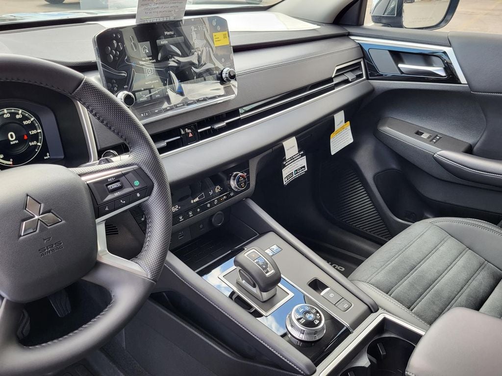 2025 Mitsubishi Outlander PHEV SE