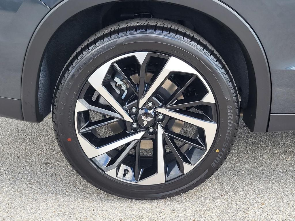 2025 Mitsubishi Outlander PHEV SE