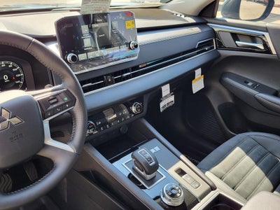 2025 Mitsubishi Outlander PHEV SE