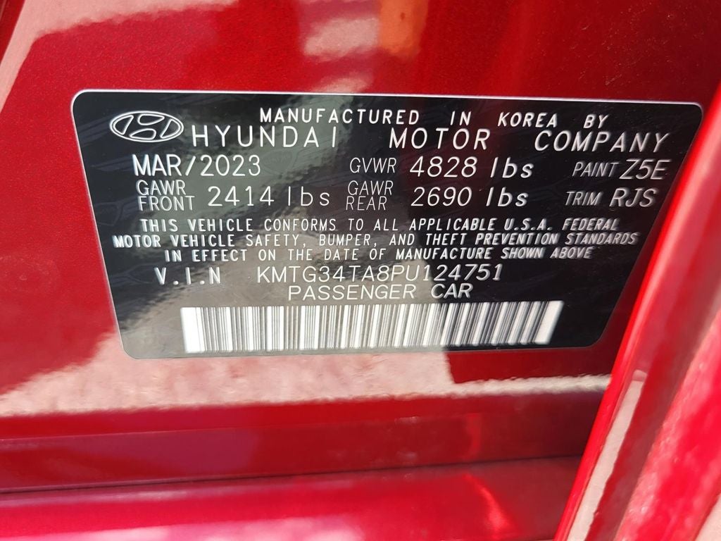 2023 Genesis G70 2.0T